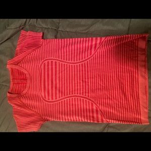 Size 8 lululemon swiftly tech!!